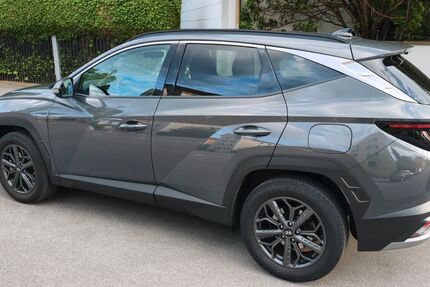 Hyundai TUCSON 30.000 km 22.000 &euro; München 81243