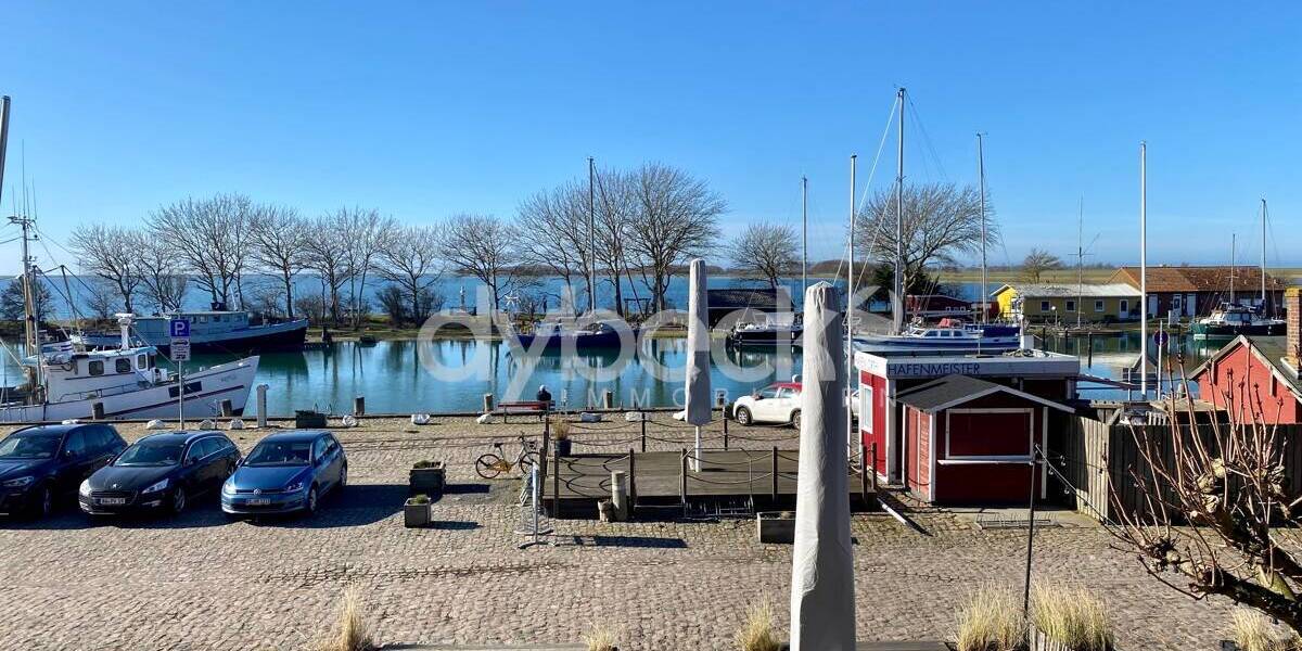 3-Zimmer-Wohnung mit wundervollem Hafen - und Ostseeblick. 3 zimmer