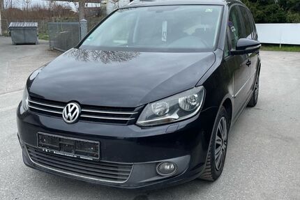 VW Touran 231.272 km 2.499 &euro; Rosenheim 83026