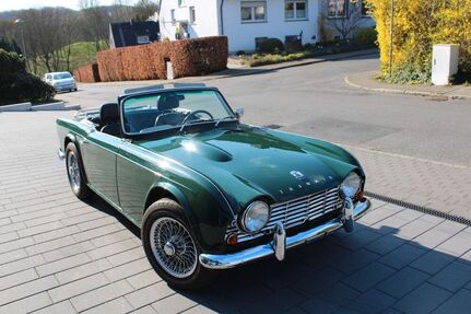 Triumph TR4