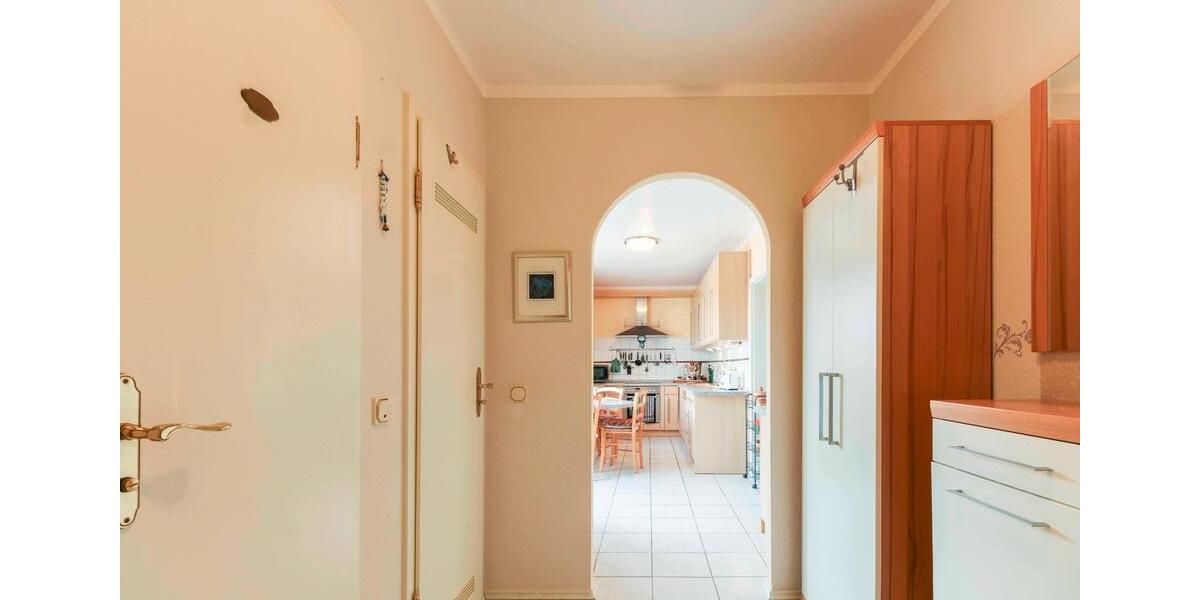 Etagenwohnung Ludwigshafen am Rhein - 3 Zimmer, 108 m&sup2;, 990&euro; | Angebot:26026869