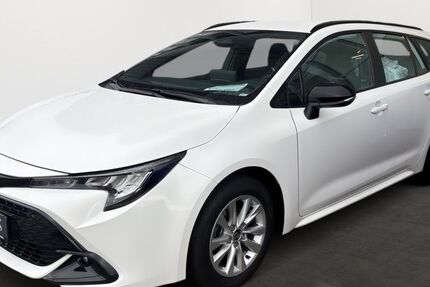 Toyota Corolla 14.005 km 27.990 &euro; Villingen-Schwenningen 78048