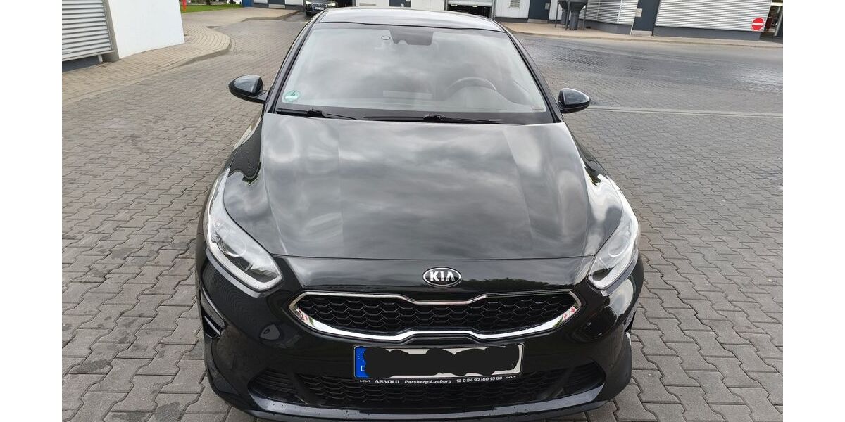Kia ceed / Ceed 71.000 km 14.900 &euro; Stein 90547
