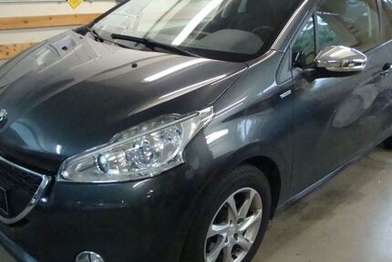 Peugeot 208 117.600 km 3.999 &euro; Lorsch 64653
