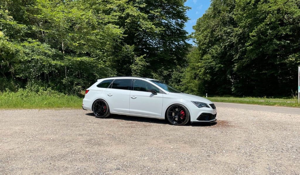 Seat Leon 79.856 km 23.399 &euro; Obersulm 74182