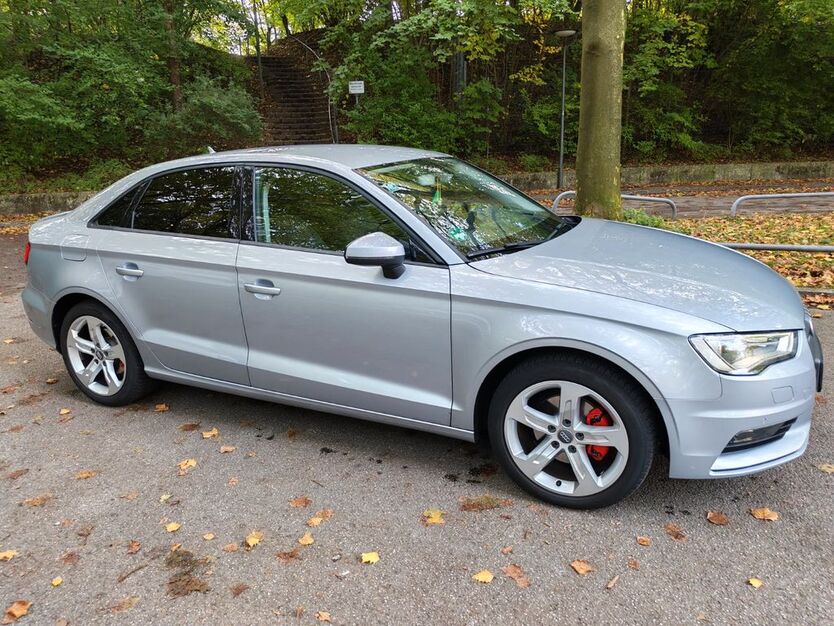 Audi A3 166.000 km 15.900 € München 80689