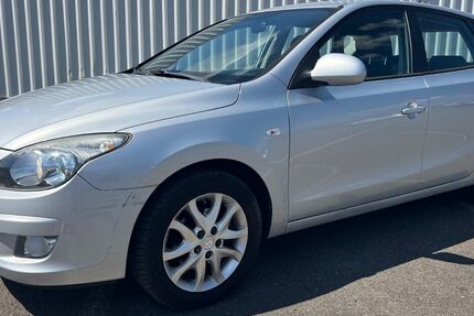 Hyundai i30 183.000 km 2.950 &euro; Berlin 12057