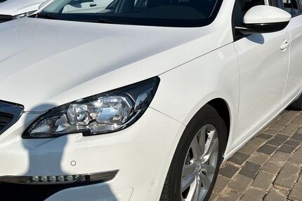 Peugeot 308 115.000 km 8.990 &euro; Ludwigshafen am Rhein 67059