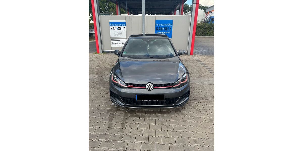 VW Golf 128.000 km 19.000 &euro; Oberasbach 90522