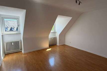 Wohnung Darmstadt Darmstadt-Mitte - 2 Zimmer, 60 m&sup2;, 1.250&euro; | Angebot:26689973