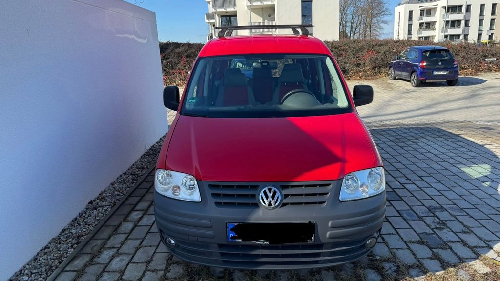 VW Caddy 133.000 km 4.200 &euro; Chemnitz 09116