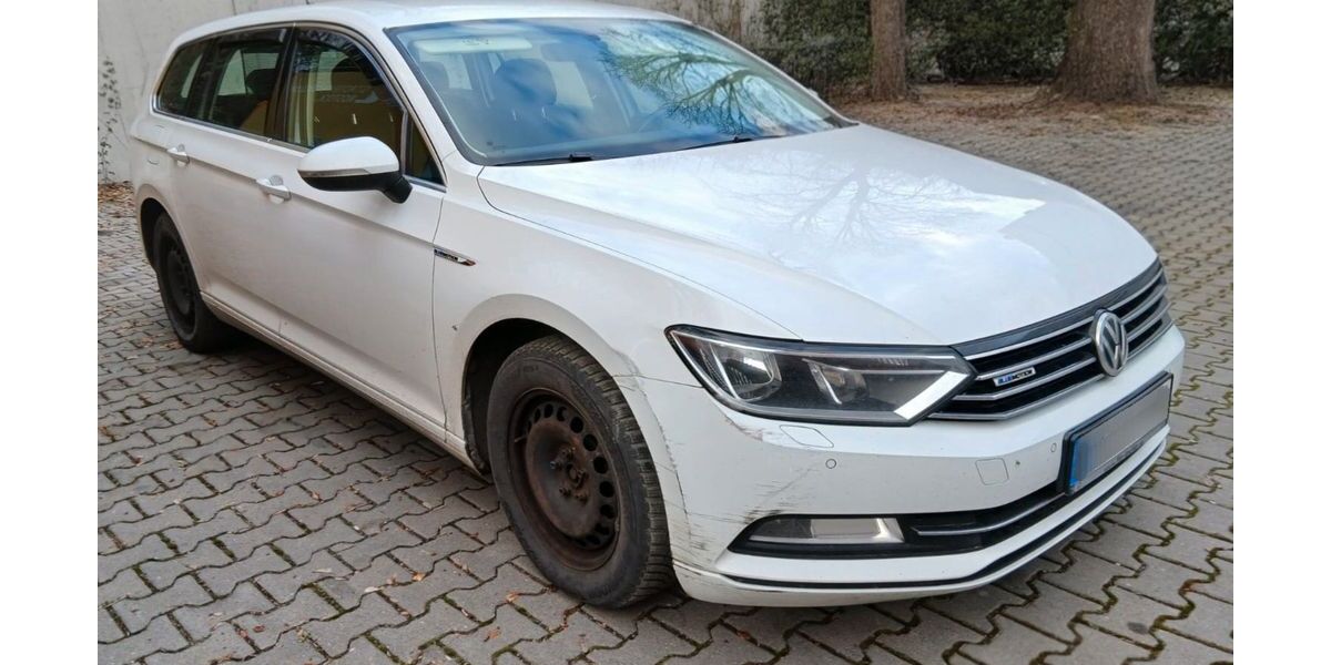 VW Passat 308.000 km 8.329 &euro; Baumholder 55774