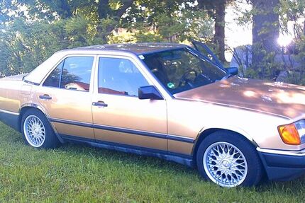 Mercedes E 260