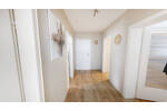Köln! Doppelt profitieren! 3-Zimmer-Eigentumswohnung mit Sonnenterrasse und Stellplatz + separates Studio Apartment in ruhiger Lage! (LK 4880)