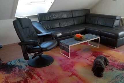 gemütliche und helle teilmöblierte 4-Zimmer DG Wohnung 4 zimmer