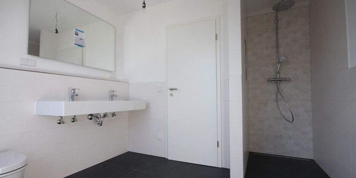 Etagenwohnung Dallgow-Döberitz Dallgow - 3 Zimmer, 115 m&sup2;, 1.800&euro; | Angebot:26277470