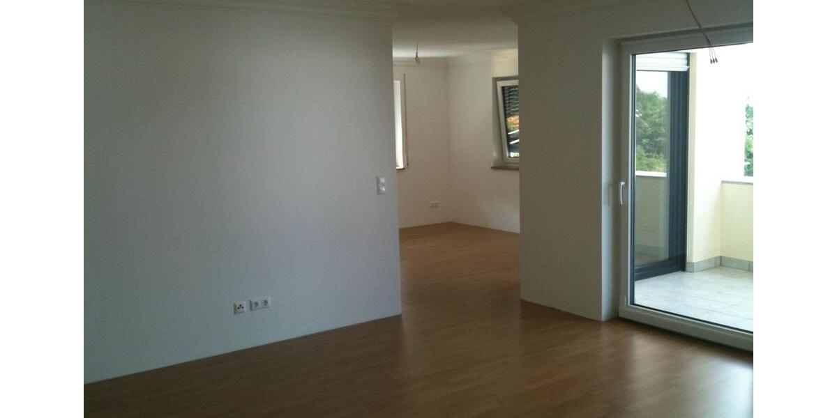 Erdgeschoßwohnung Cham - 4 Zimmer, 95 m&sup2;, 359.000&euro; | Angebot:27017932