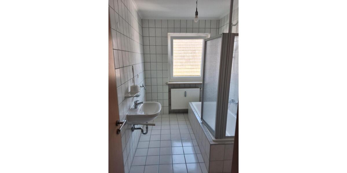 Etagenwohnung Straßkirchen - 3 Zimmer, 90 m&sup2;, 850&euro; | Angebot:26136159