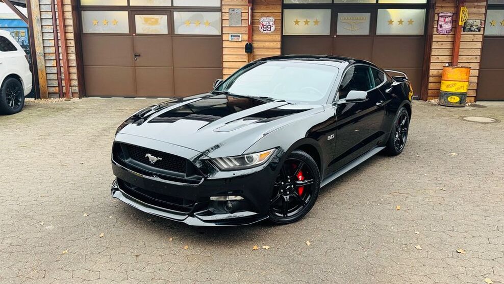 Ford Mustang 39.000 km 35.900 € Isernhagen 30916