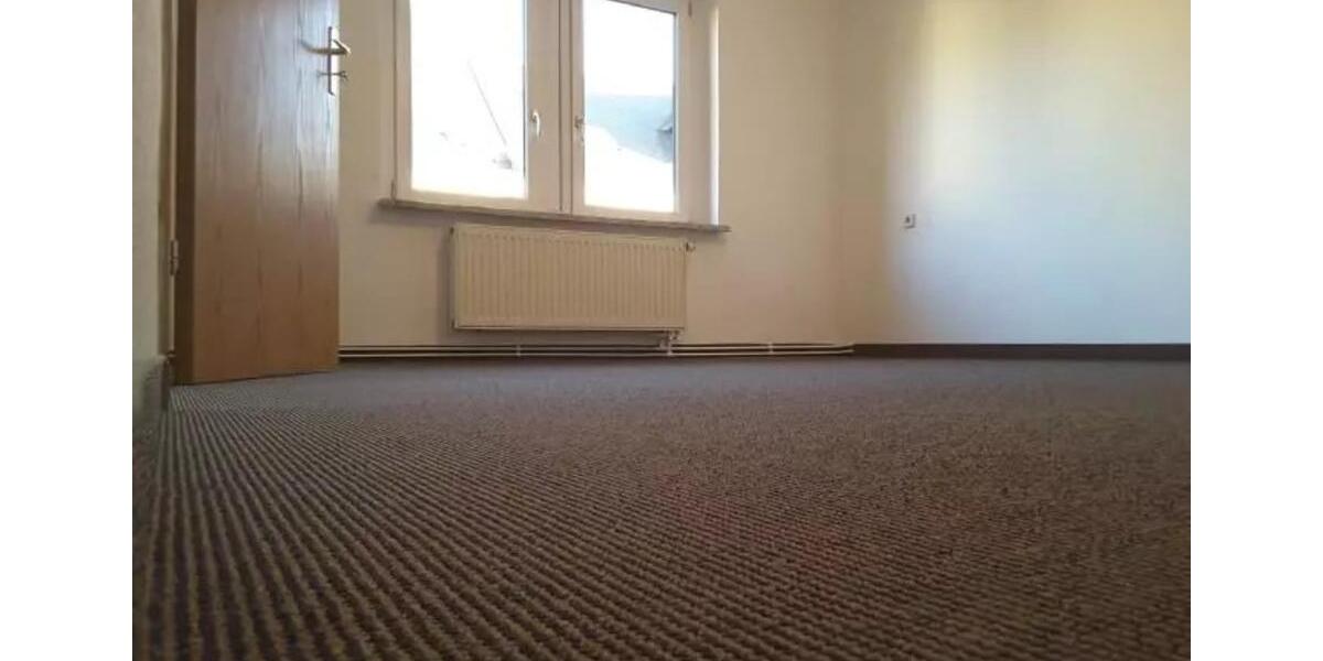 Dachgeschoßwohnung Waldheim - 4 Zimmer, 105 m&sup2;, 546&euro; | Angebot:24944110