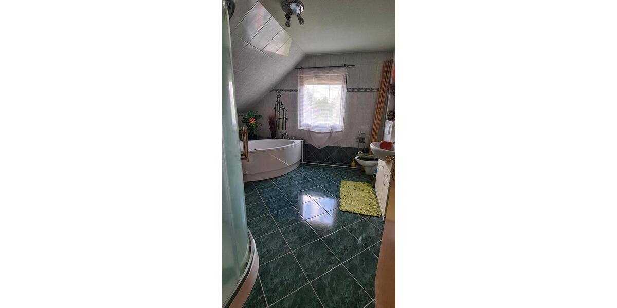 Mehrfamilienhaus, Wohnhaus Cottbus Gallinchen - 4 Zimmer, 120 m&sup2;, 375.000&euro; | Angebot:26963387