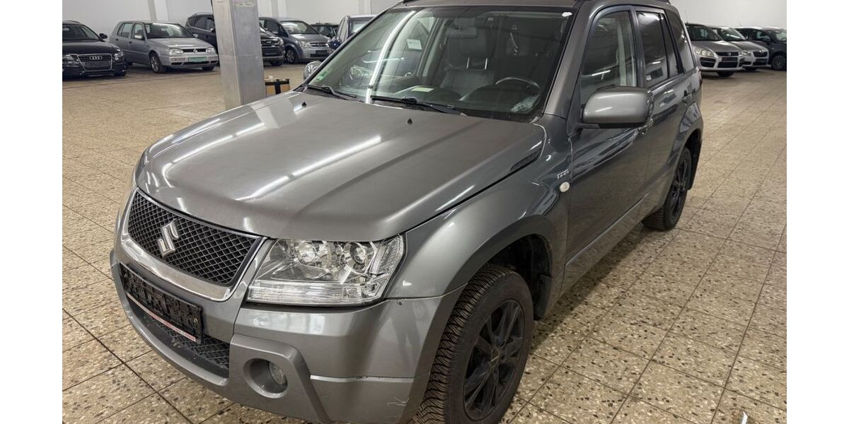 Suzuki Grand Vitara 129.000 km 2.497 &euro; Suhl 98528