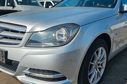 Mercedes-Benz C 180 140.550 km 10.300 &euro; Hattersheim 65795