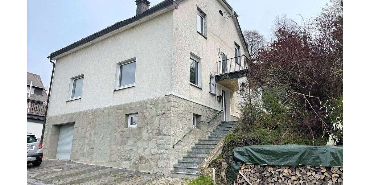Einfamilienhaus Bestwig - 6 Zimmer, 125 m&sup2;, 166.000&euro; | Angebot:25478272