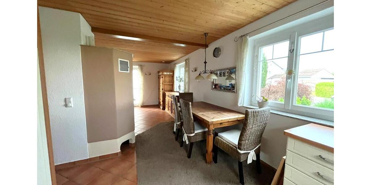 Einfamilienhaus Achstetten - 4.5 Zimmer, 100 m&sup2;, 1.350&euro; | Angebot:26146373
