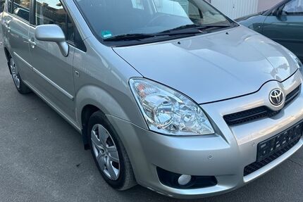 Toyota Corolla Verso 165.400 km 4.440 &euro; Bremen 28215