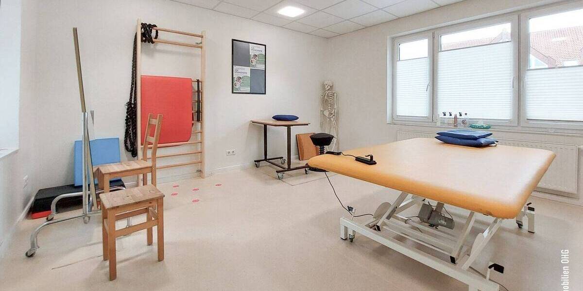 Gewerbeobjekt Drochtersen - 1 Zimmer, 235 m&sup2;, 2.900&euro; | Angebot:26798460