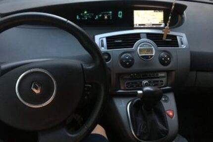 Renault Scenic 132.500 km 2.700 € Nürnberg 90469