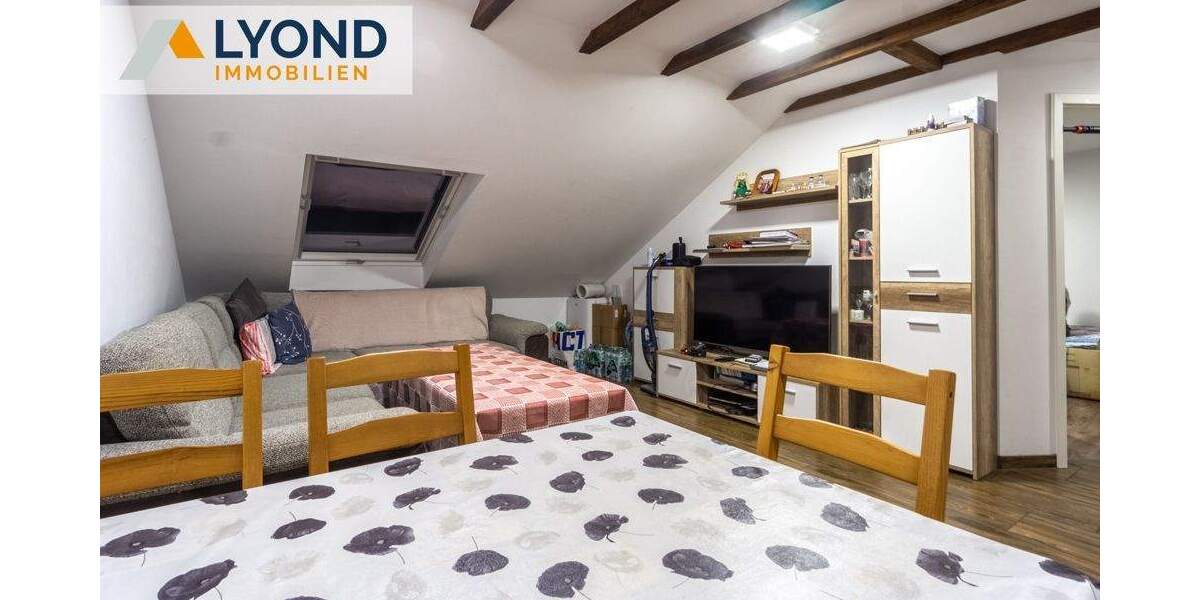 Etagenwohnung Moers Repelen - 4 Zimmer, 90 m&sup2;, 145.000&euro; | Angebot:25067353