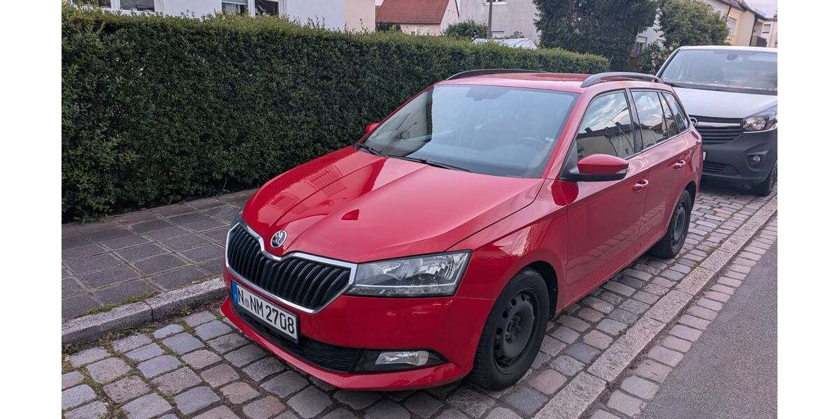 Skoda Fabia 53.000 km 12.750 &euro; Nürnberg 90451