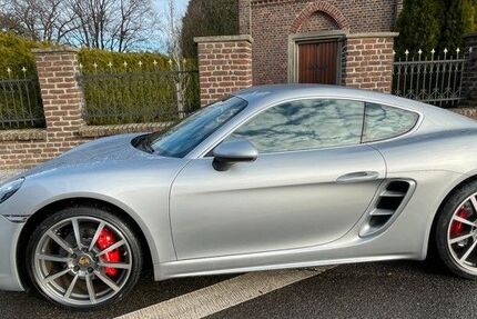 Porsche Cayman 126.000 km 54.900 &euro; Korb 71404