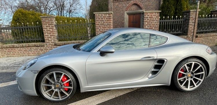 Porsche Cayman 126.000 km 55.800 &euro; Korb 71404