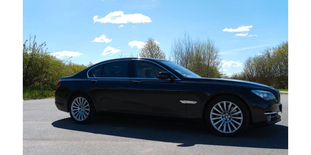 BMW 750 100.500 km 18.200 &euro; Ratzeburg 23909