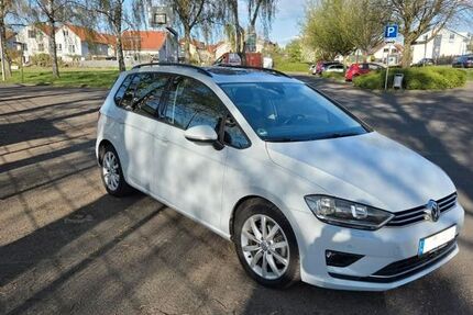 VW Golf Sportsvan 97.500 km 13.600 &euro; Karben 61184