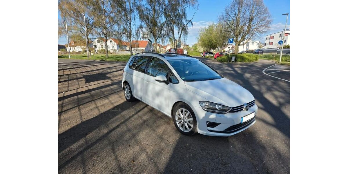 VW Golf Sportsvan 97.500 km 13.600 &euro; Karben 61184