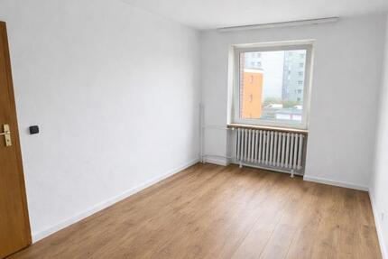 Wohnung Bad Schwartau - 3 Zimmer, 71 m&sup2;, 1.035&euro; | Angebot:26136102