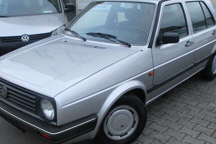VW Golf 56.100 km 8.990 &euro; Augsburg 86167