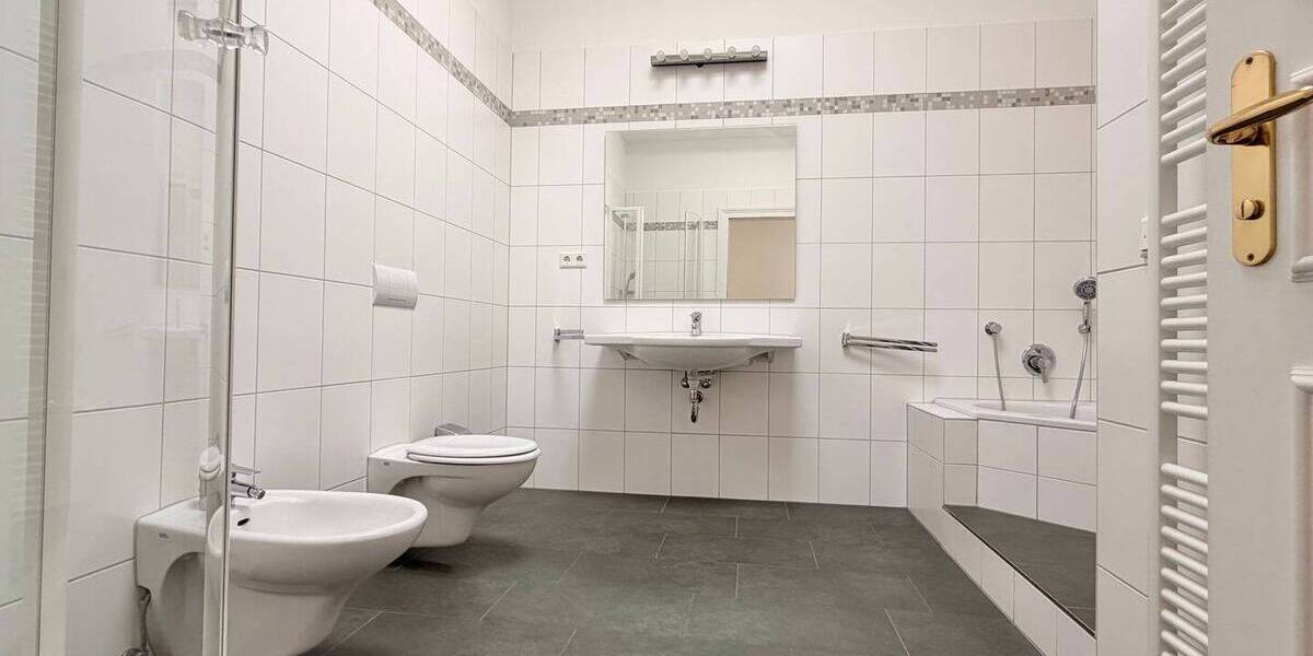 Etagenwohnung Berlin Mitte - 4 Zimmer, 255 m&sup2;, 3.727&euro; | Angebot:26853245