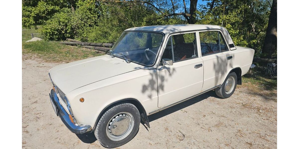Lada 1200 25.227 km 6.499 &euro; Lichtenfels. 96215