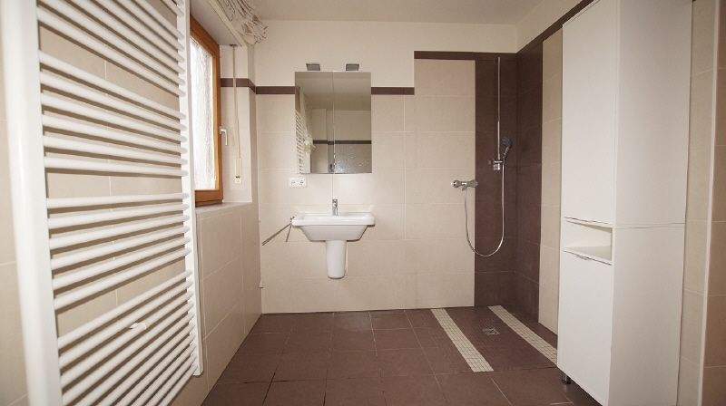 Einfamilienhaus Parkstetten - 7 Zimmer, 192 m&sup2;, 1.000&euro; | Angebot:25475741