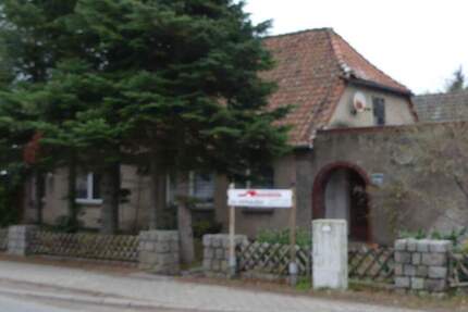 solides Einfamilienhaus mit großem Grundstück 6 zimmer