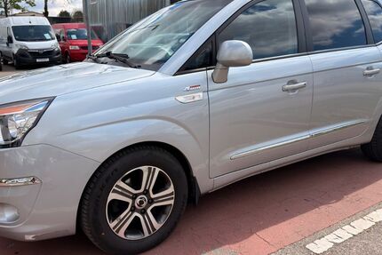 SsangYong Rodius 119.000 km 11.900 &euro; München 81243
