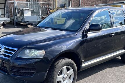 VW Touareg 243.000 km 4.990 &euro; Frankfurt am Main 65933