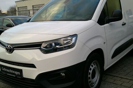 Toyota Proace City 162.403 km 8.950 &euro; Neu Wulmstorf (Hamburg) 21629