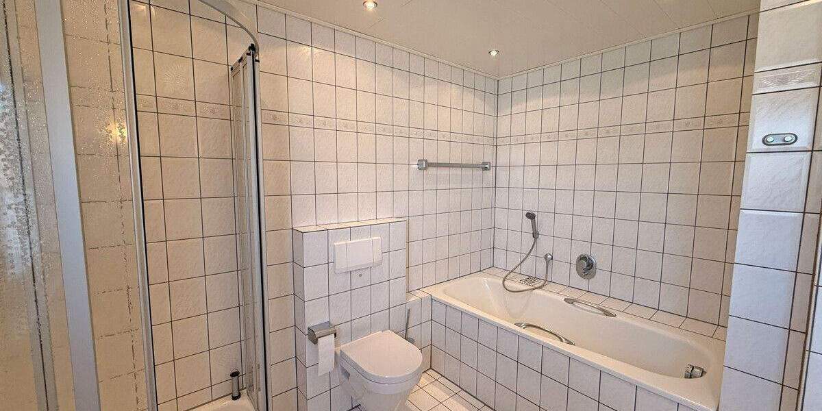 Etagenwohnung Dinslaken Bruch - 4 Zimmer, 115 m&sup2;, 259.000&euro; | Angebot:24622094