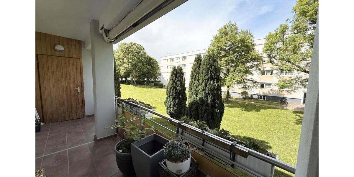 Etagenwohnung Böblingen - 4 Zimmer, 100 m&sup2;, 450.000&euro; | Angebot:26680973